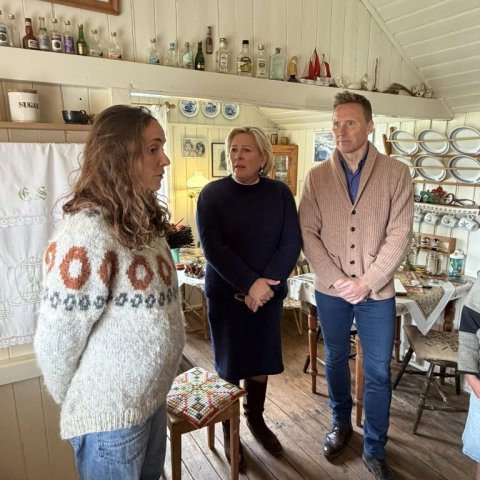 Eyrún Hrefna Helgadóttir segir frá sögu Lindarbakka á Borgarfirði. 