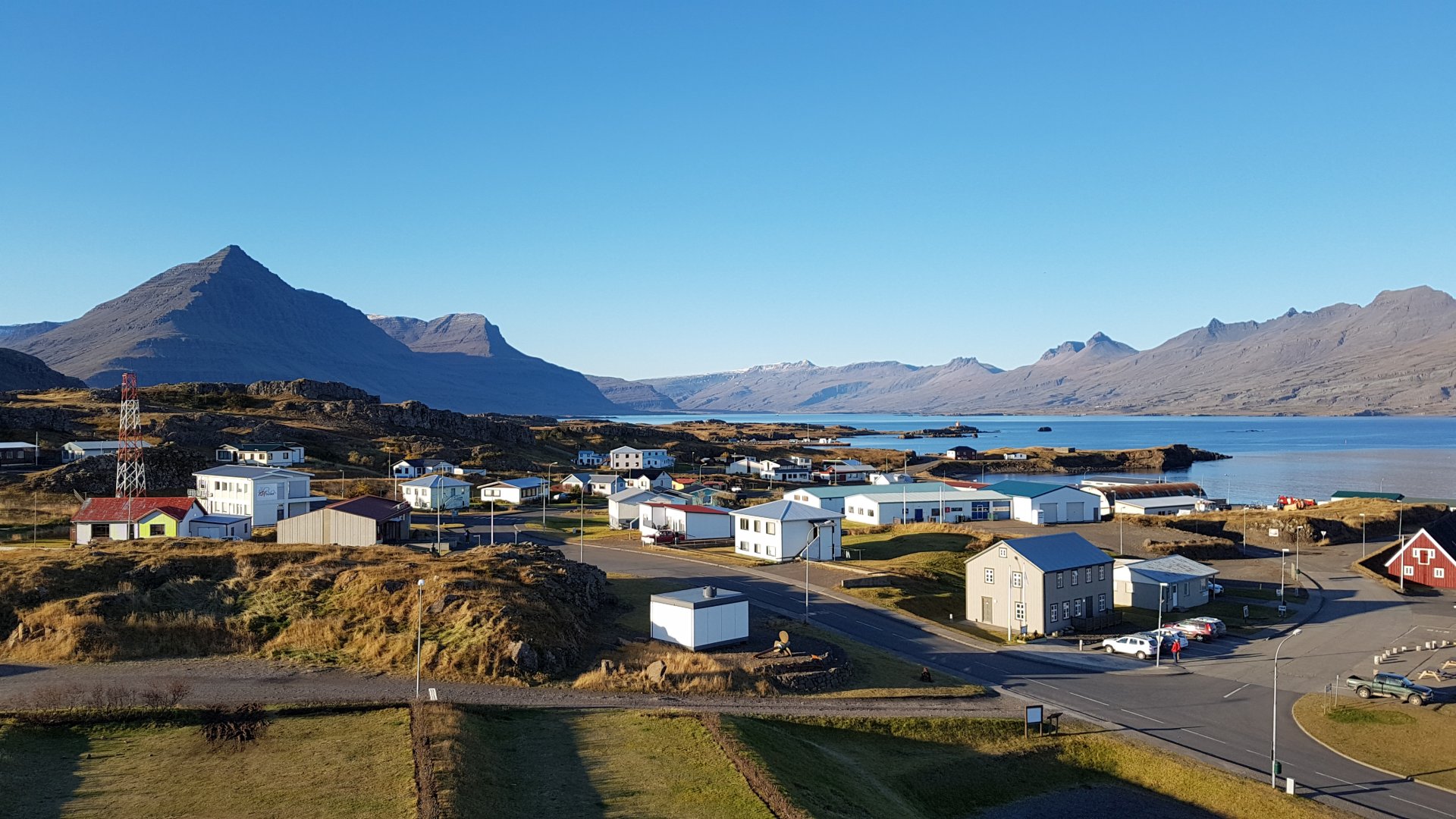 Lokað á Háaurum laugardaginn 25. júlí