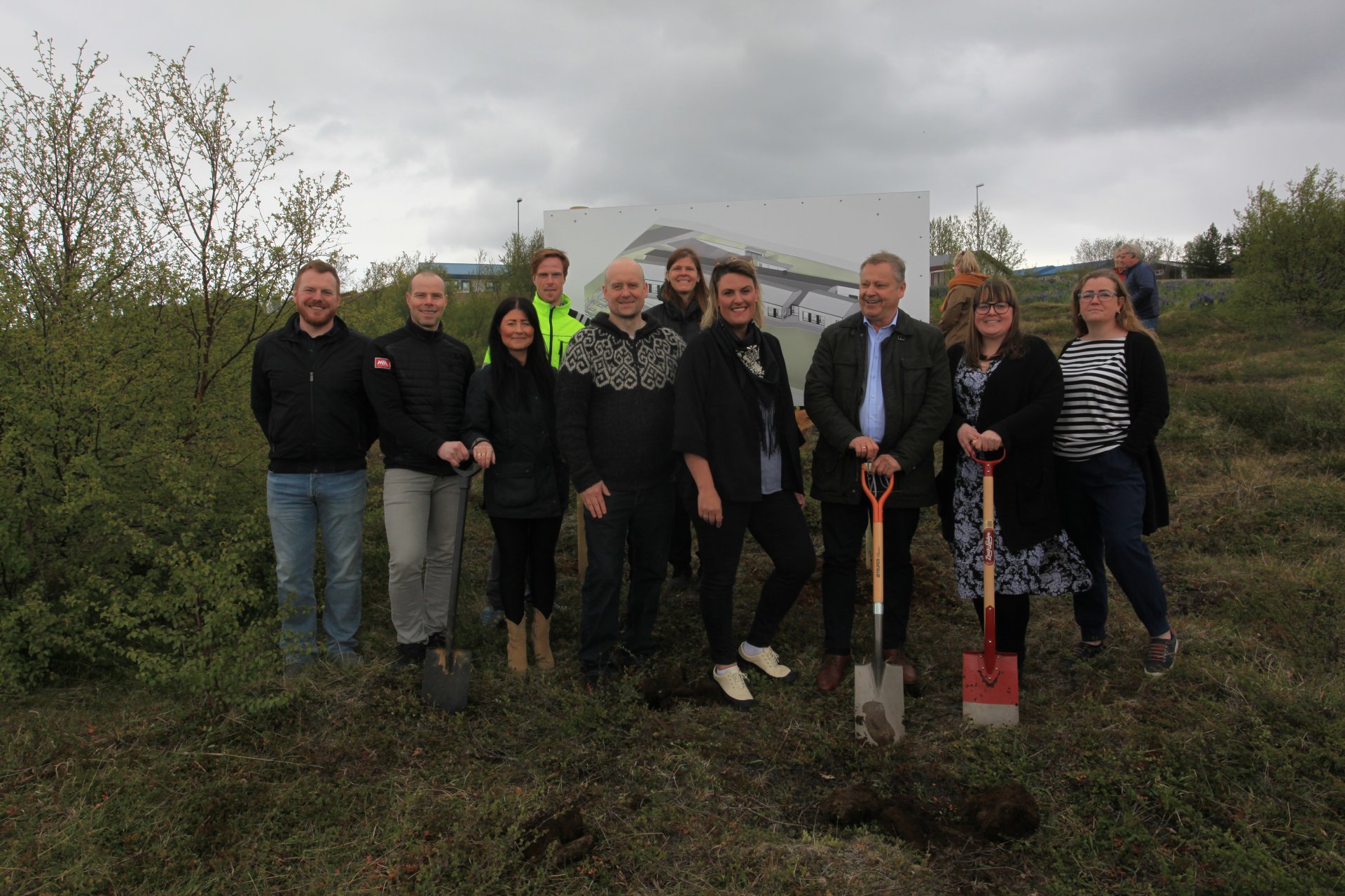 Fulltrúi verktaka, byggingastjóra, starfsfólks stjórnsýslu og kjörnir fulltrúar sem komið hafa að un…