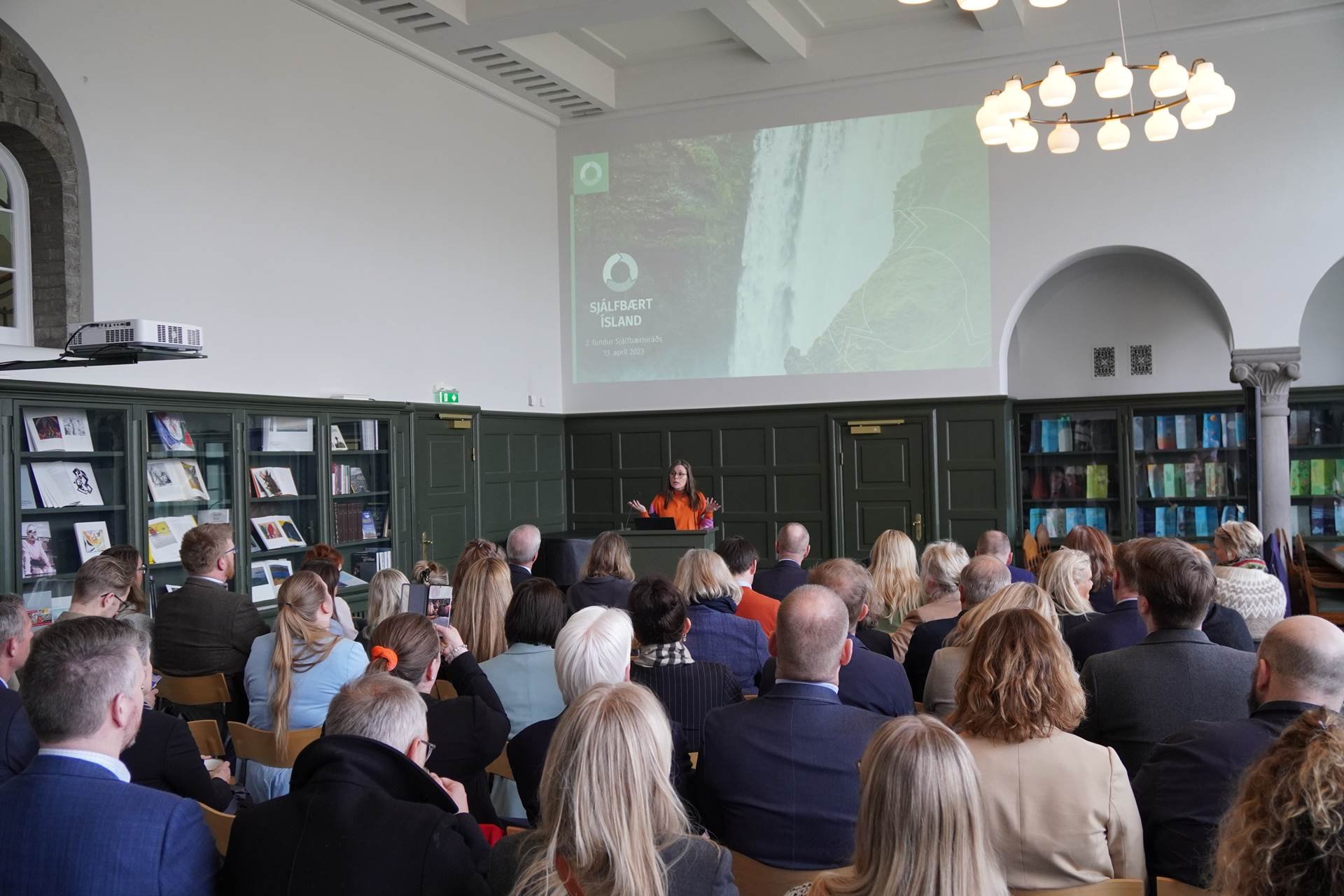 Mótum sjálfbæra framtíð - Samtal við forsætisráðherra um Sjálfbært Ísland