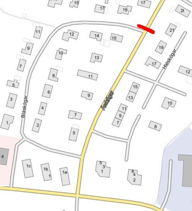 Lokun á Árskógum norðan við Bláskóga