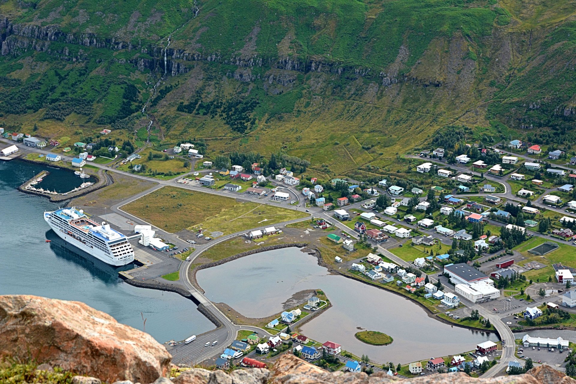 Uppfært kl. 12.08 : Aurskriður á Seyðisfirði - hættustig