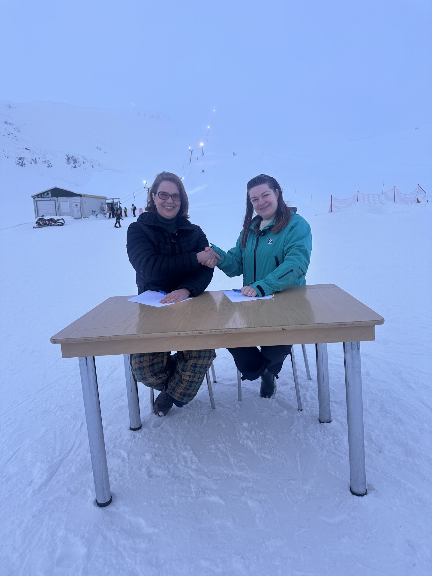 Sveitar- og bæjarstjórar brunuðu um brekkur Austurlands